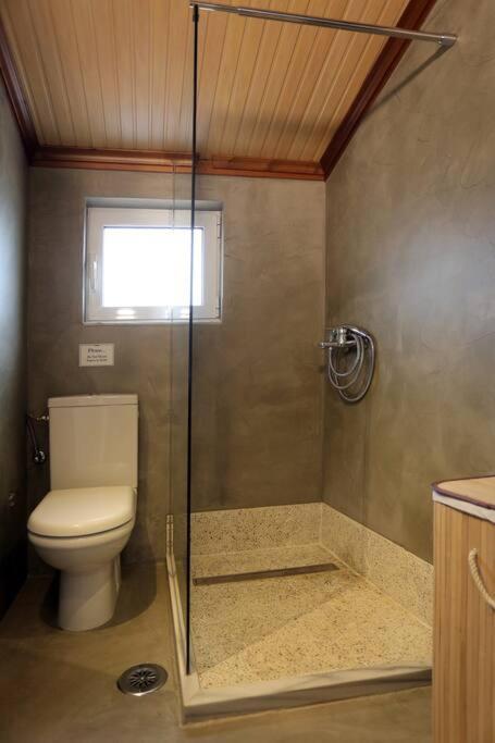 "Elegant & Quiet House" Apartment อีกูเมนิทซา ภายนอก รูปภาพ